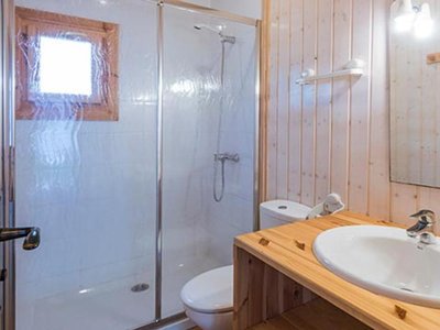 Cliquez pour découvrir toutes les photos de l'HÉBERGEMENT ! chalet - Solmar photo 6