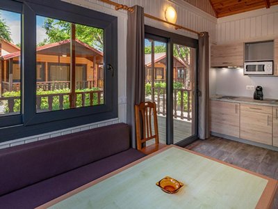 Cliquez pour découvrir toutes les photos de l'HÉBERGEMENT ! chalet - Solmar photo 4