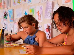 Camping Pas Cher vous présente avec son site Officiel campingpascher.fr, le Camping Solmar classé 2 étoiles, situé sur la commune de Blanes dans le département Gérone (Catalogne) en Espagne. Le camping Solmar, vous présente un hébergement de type chalet pour 4 personnes et télévision. Le camping Solmar vous proposeun séjour PAS CHER avec une REMISEdu sam. 28 mars au sam. 04 avril 2026, en promotion à -45% pour 7 nuits à 280,28 € au lieu de 509,6 € soit une Économie de 229,32 €. Cette location propose 192 dates différentes pour réserver votre séjour. Découvrez également les 6 autres gammes d'hébergements du camping. Les Avis clients pour le Camping Solmar sont de 7 sur 10. Piscine extérieure, Club enfants, Aire de jeux enfants, Baby-foot, Court de tennis, Ping-pong, Piscine, Pétanque, Terrain de basketball, Terrain de football, Terrain de volley-ball, Bar, Pizzeria, Plats à emporter, Snack/Bar, Supermarché,... En savoir plus : cliquez-ICI.