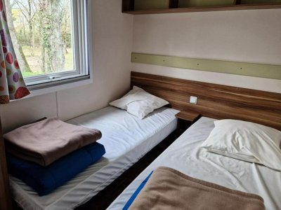 Cliquez pour découvrir toutes les photos de l'HÉBERGEMENT ! mobil-home - Le Bois Joli photo 7