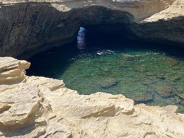 Camping Pas Cher vous présente avec son site Officiel campingpascher.fr, le Camping Campo Di Liccia classé 3 étoiles, situé sur la commune de Bonifacio dans le département Corse Du Sud (Corse) en France. Le camping Campo Di Liccia, vous présente un hébergement de type chalet de 28 m² avec climatisation. Le camping Campo Di Liccia vous propose du sam. 04 avril au sam. 11 avril 2026 pour 7 nuits à 330€. Cette location propose 163 dates différentes pour réserver votre séjour. Découvrez également les 14 autres gammes d'hébergements du camping. Les Avis clients pour le Camping Campo Di Liccia sont excellents avec une note moyenne de 8 sur 10. LacMer, Piscine extérieure, Animations familiales, Club enfants, Aire de jeux enfants, Canoë-kayak, Centre équestre, Golf, Parcours sportif, Ping-pong, Piscine, Plongée, Pétanque, Randonnée, Surf, Terrain de volley-ball, Bar, Dépôt de pain, Pizzeria, Plats à emporter, Snack/Bar, Épicerie,... En savoir plus : cliquez-ICI.