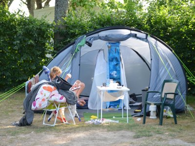 Cliquez pour découvrir toutes les photos de l'ÉTABLISSEMENT ! camping De Bourges photo 16