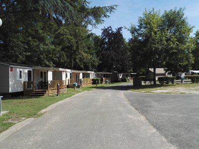 Cliquez pour découvrir toutes les photos de l'ÉTABLISSEMENT ! camping De Bourges photo 5