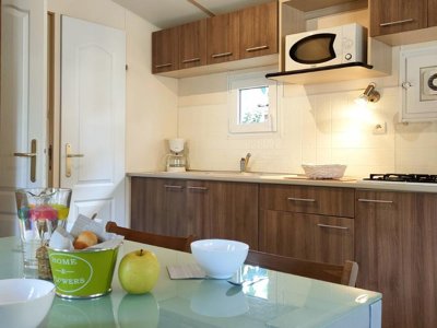 Cliquez pour découvrir toutes les photos de l'HÉBERGEMENT ! mobil-home - Tikayan Clau Mar Jo photo 3