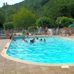 Camping Pas Cher vous présente avec son site Officiel campingpascher.fr, le Établissement Le Moulin Vieux, situé sur la commune de Brengues dans le département Lot (Midi-pyrénées) en France. L'établissement Le Moulin Vieux vous propose un hébergement de type mobilhome de 16 m². L'établissement vous propose 6 autres types d'hébergements. Découvrez tous nos séjours à petits prix dans la commune et aux alentours de Brengues du département : Lot (Midi-pyrénées).... En savoir plus : cliquez-ICI.