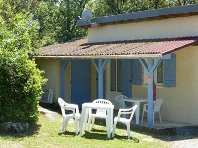 Cliquez pour découvrir toutes les photos de l'HÉBERGEMENT ! maison de campagne - Flower Le Martinet Rouge photo 9