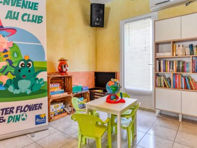 Cliquez pour découvrir toutes les photos de l'ÉTABLISSEMENT ! camping Flower Le Martinet Rouge photo 24