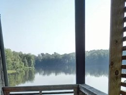 Camping Pas Cher vous présente avec son site Officiel campingpascher.fr, le Camping Grand Etang De Saint-Estèphe classé 2 étoiles, situé sur la commune de Busserolles dans le département Dordogne (Aquitaine) en France. Le camping Grand Etang De Saint-Estèphe, vous présente un hébergement de type studio de 20 m² et télévision. Le camping Grand Etang De Saint-Estèphe vous propose du sam. 13 décembre au sam. 20 décembre 2025 avec un DÉPART DEMAIN pour 7 nuits à 220€. Cette location propose 12 dates différentes pour réserver votre séjour. Découvrez également les 4 autres gammes d'hébergements du camping. Les Avis clients pour le Camping Grand Etang De Saint-Estèphe sont excellents avec une note moyenne de 8 sur 10. Aire de jeux enfants, Centre équestre, Court de tennis, Ping-pong, Planche à voile, Pétanque, Bar, Snack/Bar,... En savoir plus : cliquez-ICI.