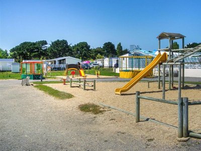 Cliquez pour découvrir toutes les photos de l'ÉTABLISSEMENT ! camping Du Domaine De L'Auzance photo 17