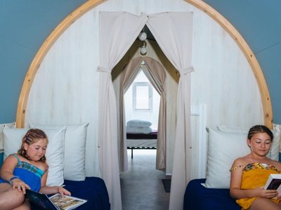 Cliquez pour découvrir toutes les photos de l'HÉBERGEMENT ! mobil-home - La Trévillière photo 3