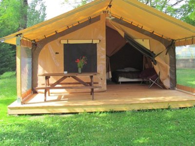 Cliquez pour découvrir toutes les photos de l'HÉBERGEMENT ! bungalow toilé - Flower Le Soleil Des Bastides photo 3