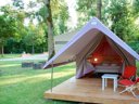 Cliquez pour découvrir toutes les photos de l'HÉBERGEMENT ! tente en toile et bois - camping Flower Le Soleil Des Bastides photo 3
