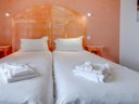 Cliquez pour découvrir toutes les photos de l'HÉBERGEMENT ! chambre - résidence Le Domaine De Camiole - Vacancéole photo 4
