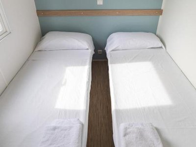 Cliquez pour découvrir toutes les photos de l'HÉBERGEMENT ! mobil-home - Roca Grossa photo 7