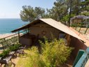 Camping Pas Cher vous présente avec son site Officiel campingpascher.fr, le Camping El Far, situé sur la commune de Calella dans le département Barcelone (Catalogne) en Espagne. Le camping El Far, vous présente un hébergement de type tente en toile et bois de 34 m² et télévision. Le camping El Far vous propose du vendredi 01 mai au vendredi 08 mai 2026 pour 7 nuits à 765€. Cette location propose 145 dates différentes pour réserver votre séjour. Découvrez également les 13 autres gammes d'hébergements du camping. Les Avis clients pour le Camping El Far sont excellents avec une note moyenne de 8 sur 10. Piscine extérieure, Animations familiales, Club ados, Club enfants, Canoë-kayak, Court de tennis, Ping-pong, Plongée, Pétanque, Brasserie, Épicerie,... En savoir plus : cliquez-ICI.