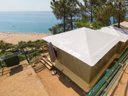 Camping Pas Cher vous présente avec son site Officiel campingpascher.fr, le Camping El Far, situé sur la commune de Calella dans le département Barcelone (Catalogne) en Espagne. Le camping El Far, vous présente un hébergement de type bungalow toilé de 20 m². Le camping El Far vous propose du vendredi 08 mai au vendredi 15 mai 2026 pour 7 nuits à 675€. Cette location propose 160 dates différentes pour réserver votre séjour. Découvrez également les 13 autres gammes d'hébergements du camping. Les Avis clients pour le Camping El Far sont excellents avec une note moyenne de 8 sur 10. Piscine extérieure, Animations familiales, Club ados, Club enfants, Canoë-kayak, Court de tennis, Ping-pong, Plongée, Pétanque, Brasserie, Épicerie,... En savoir plus : cliquez-ICI.