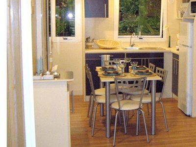 Cliquez pour découvrir toutes les photos de l'HÉBERGEMENT ! chalet - La Pinède photo 2