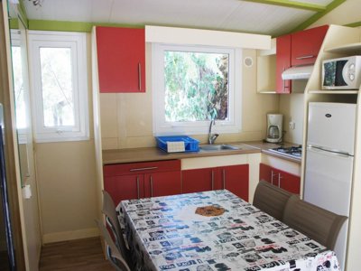 Cliquez pour découvrir toutes les photos de l'HÉBERGEMENT ! chalet - La Pinède photo 4