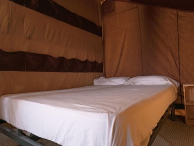 Cliquez pour découvrir toutes les photos de l'HÉBERGEMENT ! tente toile et bois - Cambrils Caban photo 6