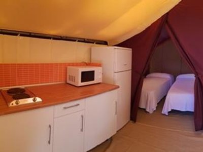 Cliquez pour découvrir toutes les photos de l'HÉBERGEMENT ! tente toile et bois - Cambrils Caban photo 9