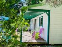 Cliquez pour découvrir toutes les photos de l'HÉBERGEMENT ! chalet - camping Flower La Pibola photo 2