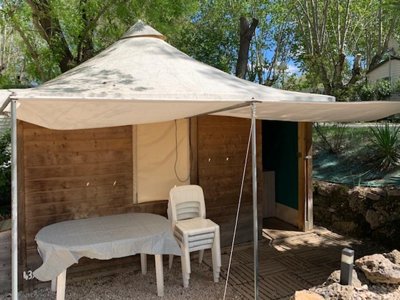 tente en toile et bois - Les Fouguieres photo 8