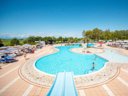 Camping Pas Cher vous présente avec son site Officiel campingpascher.fr, le Établissement Laguna Village, situé sur la commune de Caorle dans le département Venise (Vénétie) en Italie. L'établissement Laguna Village vous propose un hébergement de type mobil-home de 29 m². L'établissement vous propose 8 autres types d'hébergements. Découvrez tous nos séjours à petits prix dans la commune et aux alentours de Caorle du département : Venise (Vénétie).... En savoir plus : cliquez-ICI.