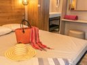 Cliquez pour découvrir toutes les photos de l'HÉBERGEMENT ! mobil-home - camping Domaine De La Ville Huchet photo 3