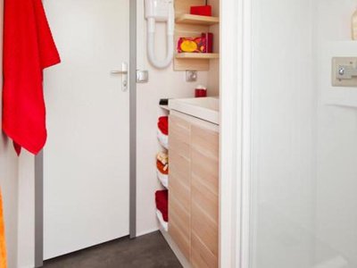 Cliquez pour découvrir toutes les photos de l'HÉBERGEMENT ! mobil-home - Flower Le Fondespierre photo 2