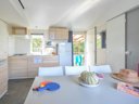Cliquez pour découvrir toutes les photos de l'HÉBERGEMENT ! mobil-home - camping Flower Le Fondespierre photo 7