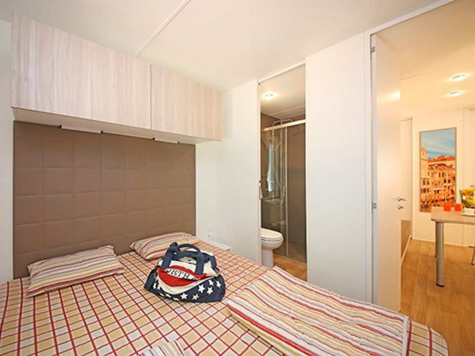 Cliquez pour découvrir toutes les photos de l'HÉBERGEMENT ! mobil-home - établissement Ca Savio photo 2