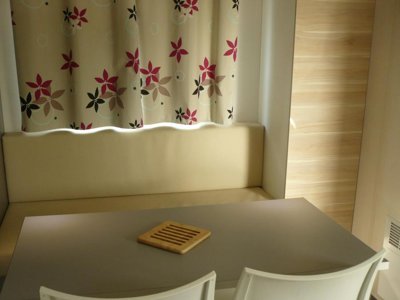 Cliquez pour découvrir toutes les photos de l'HÉBERGEMENT ! mobil-home - Le Clos De La Lère photo 3
