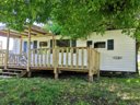 Camping Pas Cher vous présente avec son site Officiel campingpascher.fr, le Camping Du Pas Des Biches classé 1 étoile, situé sur la commune de Celles dans le département Charente-maritime (Poitou Charentes) en France. Le camping Du Pas Des Biches, vous présente un hébergement de type mobil-home de 32 m². Le camping Du Pas Des Biches vous propose du lundi 15 juin au lundi 22 juin 2026 pour 7 nuits à 252€. Cette location propose 69 dates différentes pour réserver votre séjour. Découvrez également les 4 autres gammes d'hébergements du camping. Les Avis clients pour le Camping Du Pas Des Biches sont excellents avec une note moyenne de 8 sur 10. Piscine extérieure, Aire de jeux enfants, Baby-foot, Centre équestre, Court de tennis, Golf, Ping-pong, Pétanque, Randonnée, Boulangerie, Bureau de tabac, Dépôt de pain, Station-service, Épicerie,... En savoir plus : cliquez-ICI.