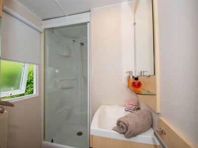 Cliquez pour découvrir toutes les photos de l'HÉBERGEMENT ! mobil-home - De La Baie photo 6