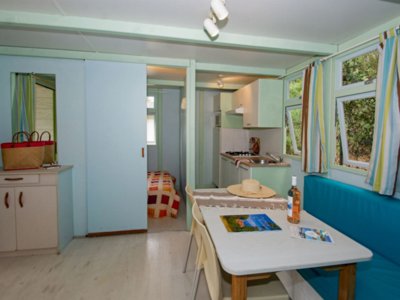 Cliquez pour découvrir toutes les photos de l'HÉBERGEMENT ! chalet - De La Baie photo 9