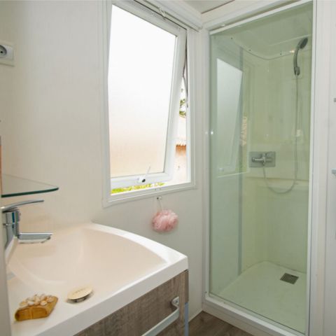 Cliquez pour découvrir toutes les photos de l'HÉBERGEMENT ! mobil-home - De La Baie photo 5