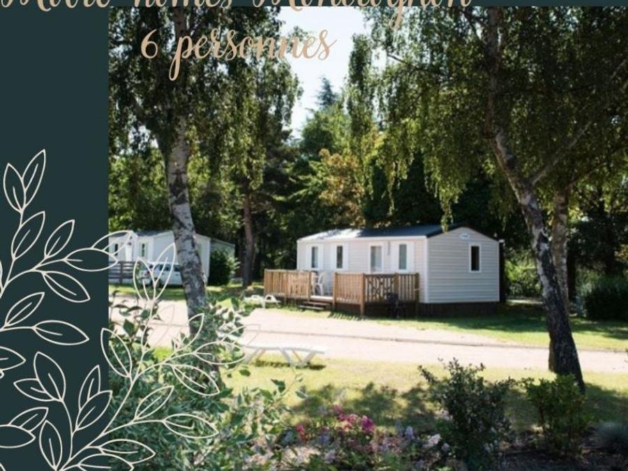 Camping Pas Cher vous présente avec son site Officiel campingpascher.fr, le Camping Chanset classé 3 étoiles, situé sur la commune de Ceyrat dans le département Puy-de-dôme (Auvergne) en France. Le camping Chanset vous propose un hébergement de type mobil-home de 30 m² pour 6 personnes (télévision). L'établissement vous propose 11 autres types d'hébergements. Découvrez tous nos séjours à petits prix dans la commune et aux alentours de Ceyrat du département : Puy-de-dôme (Auvergne). Les Avis clients pour le Camping Chanset sont excellents avec une note moyenne de 8 sur 10. Piscine extérieure, Animations familiales, Aire de jeux enfants, Court de tennis, Ping-pong, Pétanque, Randonnée, Salle de fitness, Terrain multisports, Bar, Brasserie, Dépôt de pain, Plats à emporter, Restaurant, Snack/Bar, Supermarché, Épicerie,... En savoir plus : cliquez-ICI.