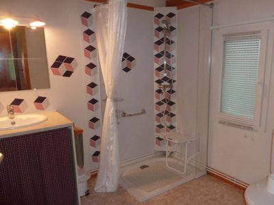 Cliquez pour découvrir toutes les photos de l'HÉBERGEMENT ! chalet - De Boyse photo 4
