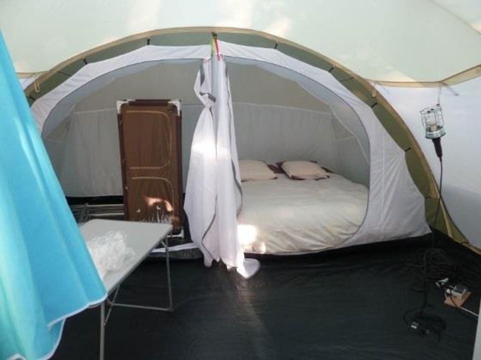 Cliquez pour découvrir toutes les photos de l'HÉBERGEMENT ! tente - camping De Boyse photo 3