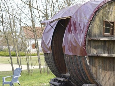 hébergement insolite - Village Toue Du Domaine Des Demoiselles photo 1