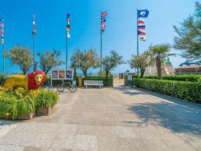 Cliquez pour découvrir toutes les photos de l'ÉTABLISSEMENT ! camping Residence Village photo 25