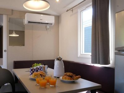 Cliquez pour découvrir toutes les photos de l'HÉBERGEMENT ! mobil-home - Residence Village photo 2