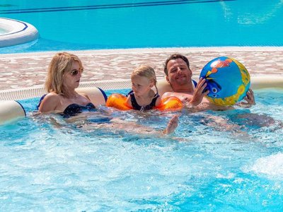 Cliquez pour découvrir toutes les photos de l'ÉTABLISSEMENT ! camping Residence Village photo 8