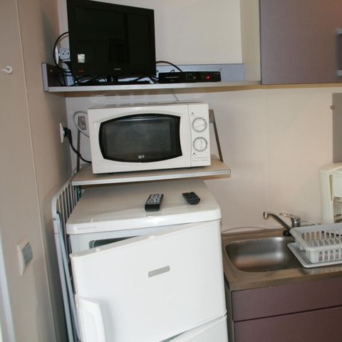 Cliquez pour découvrir toutes les photos de l'HÉBERGEMENT ! mobil-home - Le Rochat photo 3
