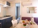 Cliquez pour découvrir toutes les photos de l'HÉBERGEMENT ! mobil-home - camping Italy Village photo 2