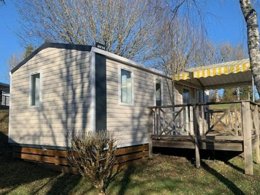 Camping Pas Cher vous présente avec son site Officiel campingpascher.fr, le Camping Domaine De L'Epinette classé 4 étoiles, situé sur la commune de Chatillon dans le département Jura (Franche Comté) en France. Le camping Domaine De L'Epinette, vous présente un hébergement de type mobil-home de 18 m² avec climatisation et télévision. Le camping Domaine De L'Epinette vous propose du mardi 26 mai au mardi 02 juin 2026, en promotion à -28% pour 7 nuits à 260 € au lieu de 364,0 € soit une Économie de 104 €. Cette location propose 28 dates différentes pour réserver votre séjour. Découvrez également les 14 autres gammes d'hébergements du camping. Les Avis clients pour le Camping Domaine De L'Epinette sont excellents avec une note moyenne de 8 sur 10. Piscine chauffée, Piscine extérieure, Club enfants, Aire de jeux enfants, Baby-foot, Canoë-kayak, Centre équestre, Ping-pong, Pétanque, Randonnée, Dépôt de pain, Restaurant, Snack/Bar, Supermarché, Épicerie,... En savoir plus : cliquez-ICI.