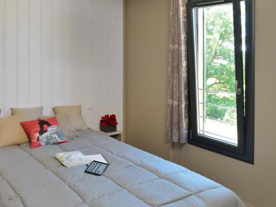 Cliquez pour découvrir toutes les photos de l'HÉBERGEMENT ! mobil-home - Les Sous Bois Du Lac photo 5