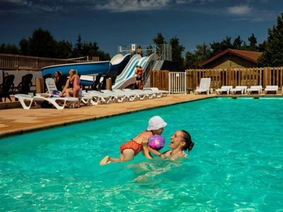 Cliquez pour découvrir toutes les photos de l'ÉTABLISSEMENT ! camping Les Sous Bois Du Lac photo 19
