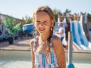 Camping Pas Cher vous présente avec son site Officiel campingpascher.fr, le Camping Les Sous Bois Du Lac classé 3 étoiles, situé sur la commune de Chastanier dans le département Lozere (Languedoc Roussillon) en France. Le camping Les Sous Bois Du Lac vous propose un hébergement de type studio de 30 m² pour 2 personnes (télévision). L'établissement vous propose 14 autres types d'hébergements. Découvrez tous nos séjours à petits prix dans la commune et aux alentours de Chastanier du département : Lozere (Languedoc Roussillon). Les Avis clients pour le Camping Les Sous Bois Du Lac sont excellents avec une note moyenne de 9 sur 10. Piscine chauffée, Piscine extérieure, Animation ados, Animations familiales, Club enfants, Aire de jeux enfants, Baby-foot, Canoë-kayak, Court de tennis, Golf, Paddle, Ping-pong, Piscine, Planche à voile, Pédalo, Rafting, Randonnée, Terrain de volley-ball, Tir à l’arc, Trampoline, kiteSurf, Boulangerie, Bureau de tabac, Dépôt de pain, Pizzeria, Plats à emporter, Restaurant, Snack/Bar, Station-service, Supermarché,... En savoir plus : cliquez-ICI.