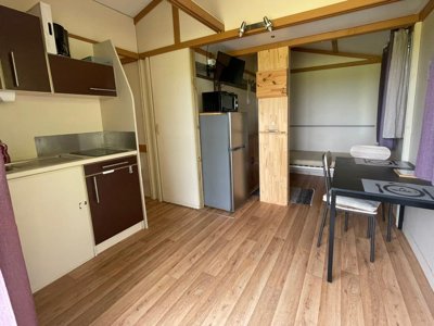 Cliquez pour découvrir toutes les photos de l'HÉBERGEMENT ! chalet - Les Chalets D'Auvergne photo 3